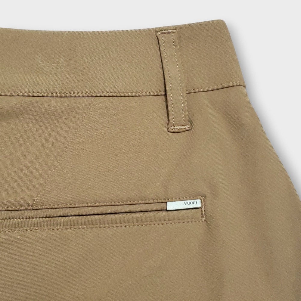 Vuori Mens Meta Short 8" V379 Camel Brown Performance Golf Chino Size 36 - Picture 3 of 10